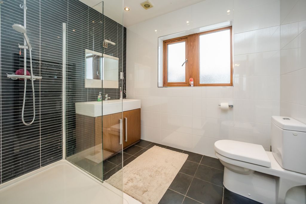 Additional image 15 of 6 bed detached house for saleVilla Gardens, Halifax, West Yorkshire HX3