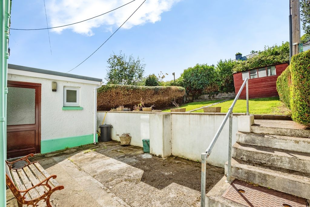 Property photo 3 of 21 Pbox-Img.Jpg