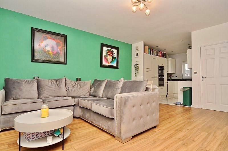 Property photo 2 of 17 Photo 29