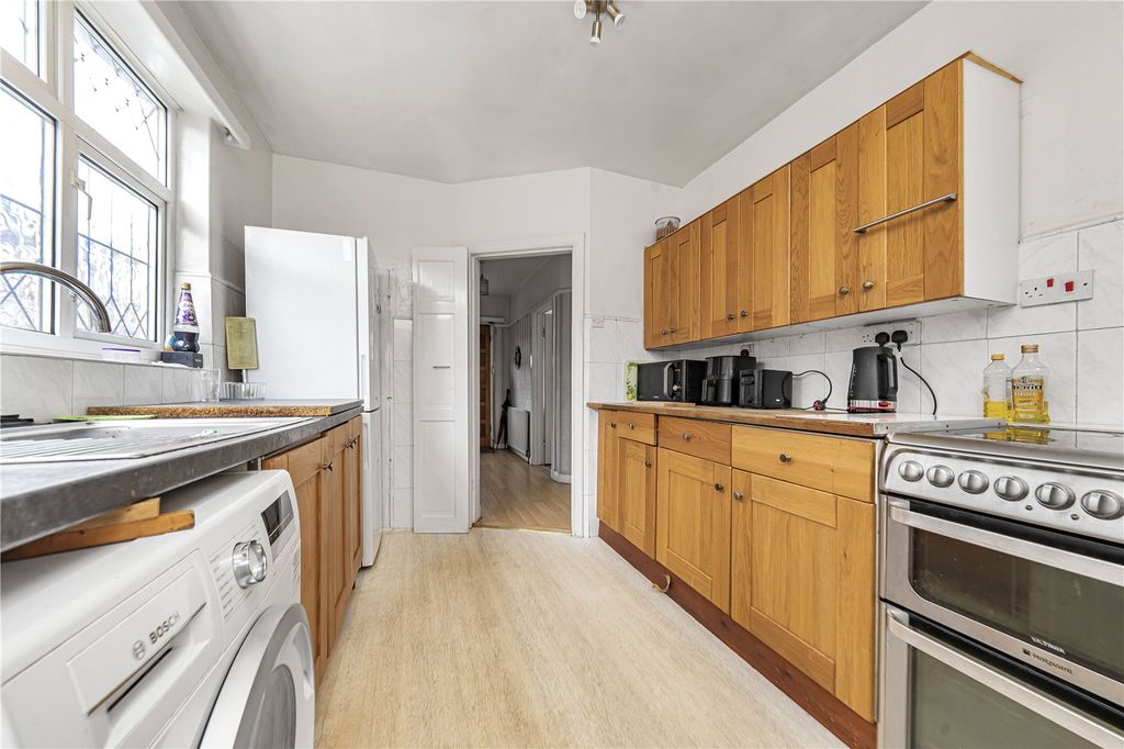 Property photo 3 of 13 Picture No. 10