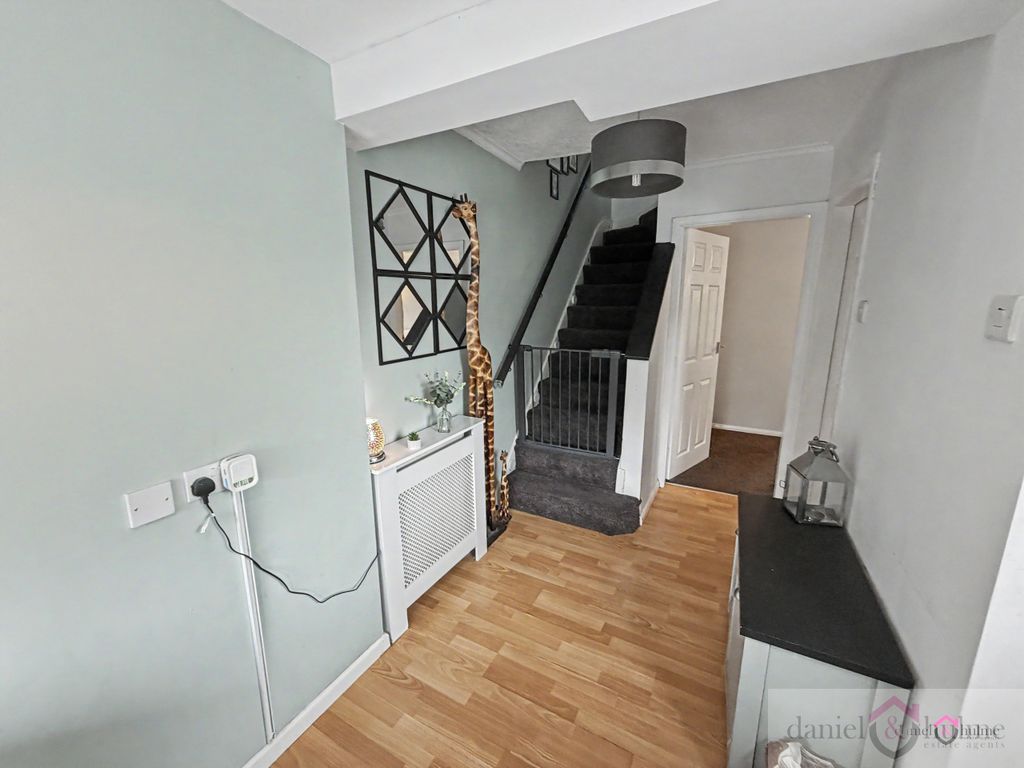 Property photo 3 of 22 Img_2593