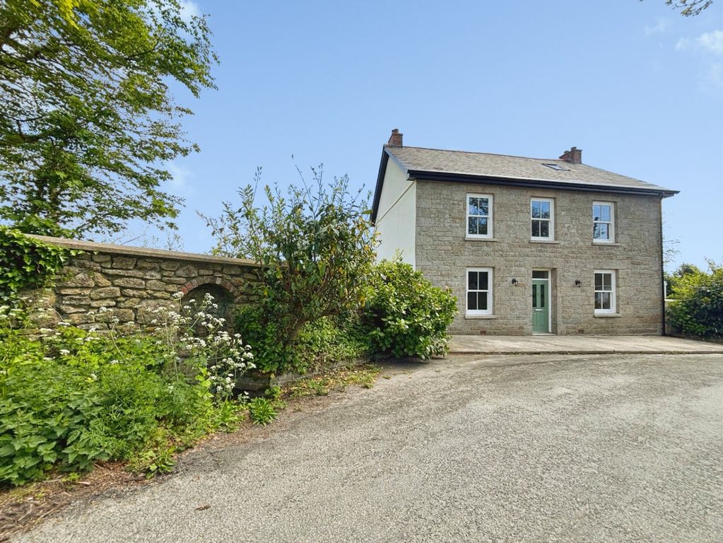 Property photo 1 of 16 4973781