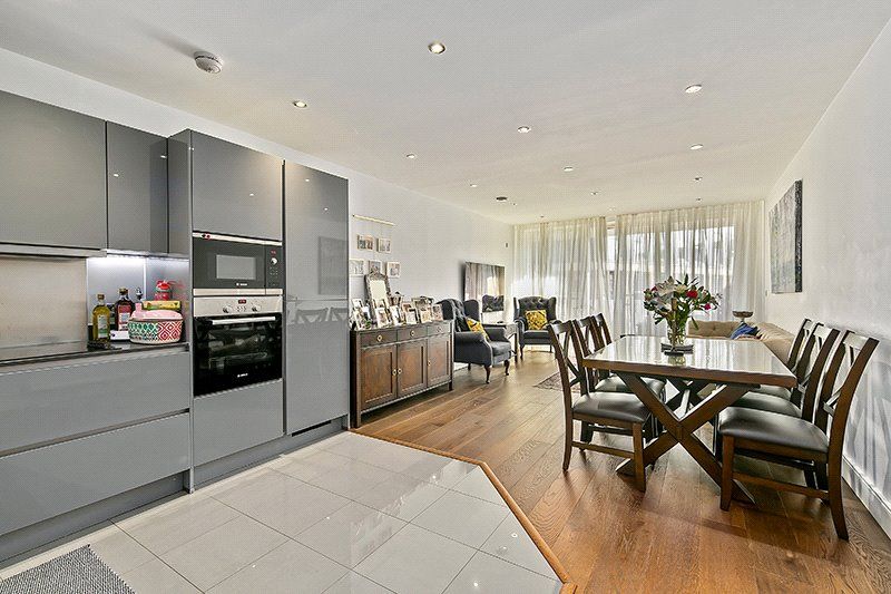 Property photo 2 of 11 Picture No. 03