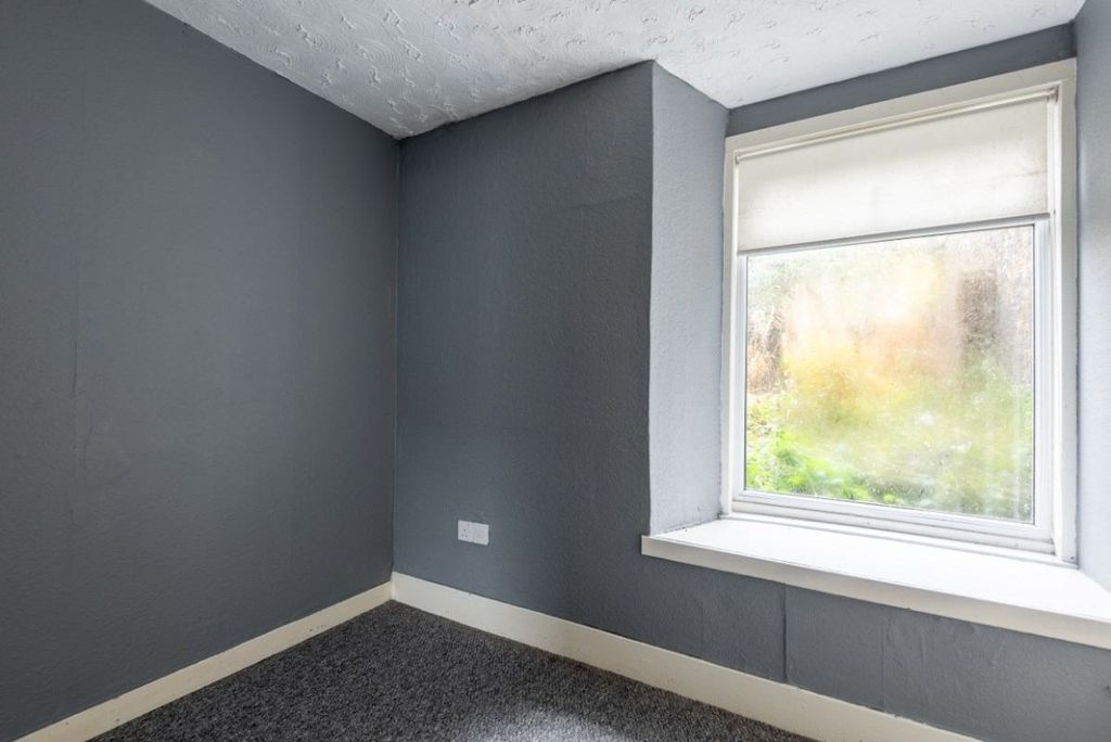 Property photo 2 of 8 Gallery