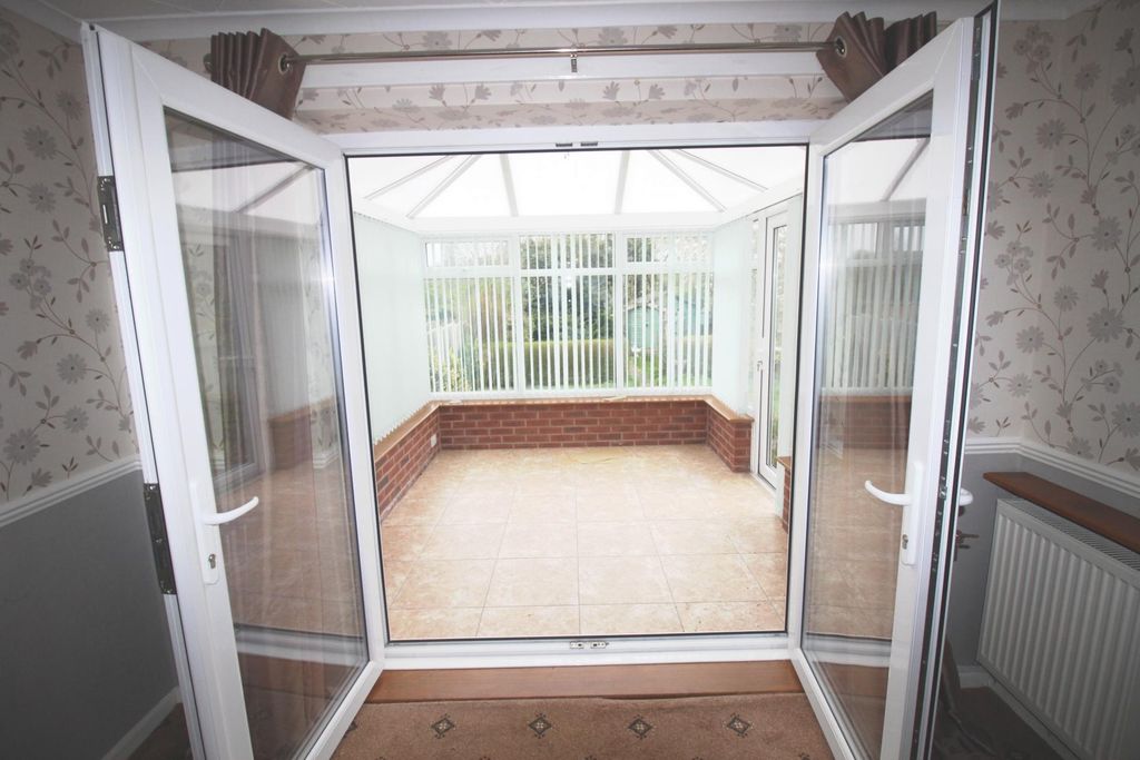 Property photo 3 of 8 Photo 2