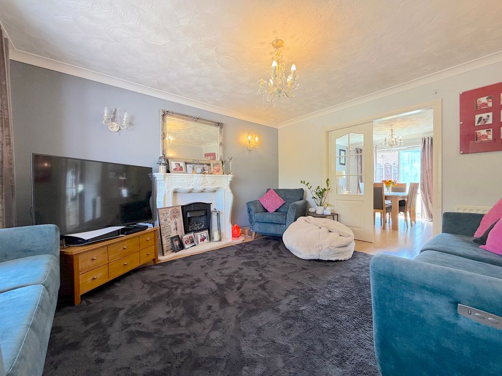 Property photo 3 of 25