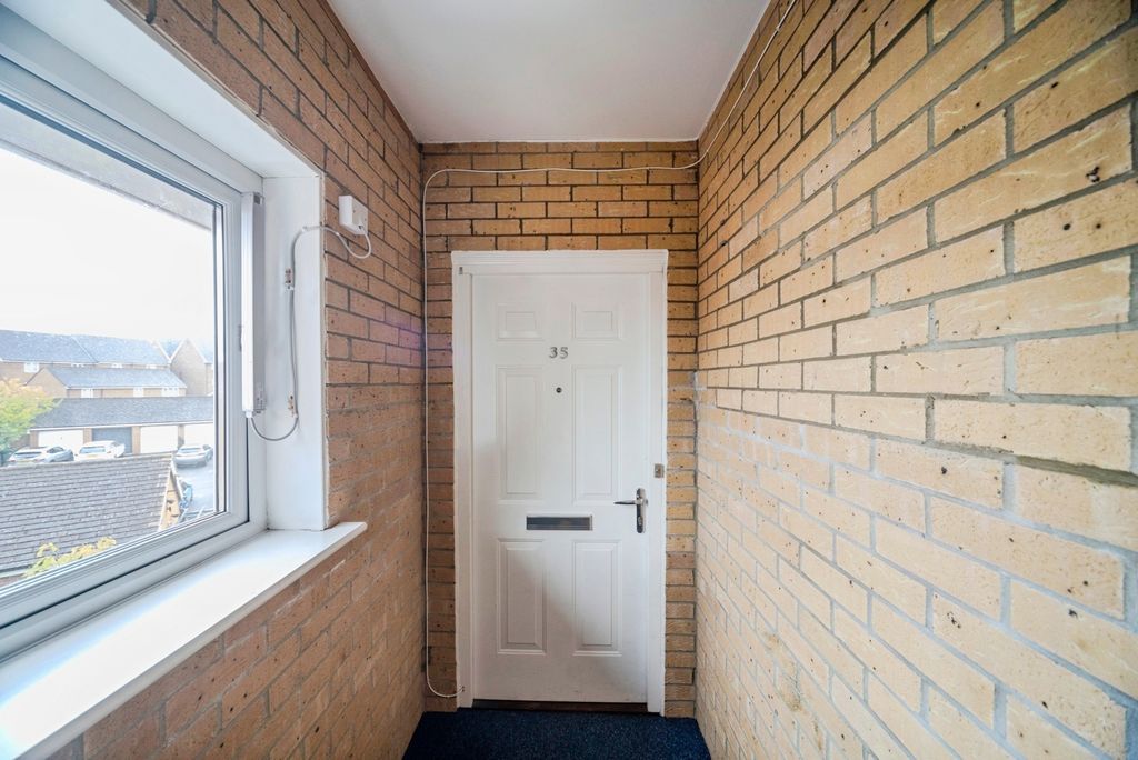 Property photo 2 of 13 Pbox-Img.Jpg