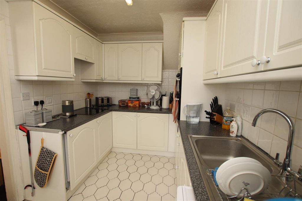 Property photo 3 of 16 Img_5864.Jpg