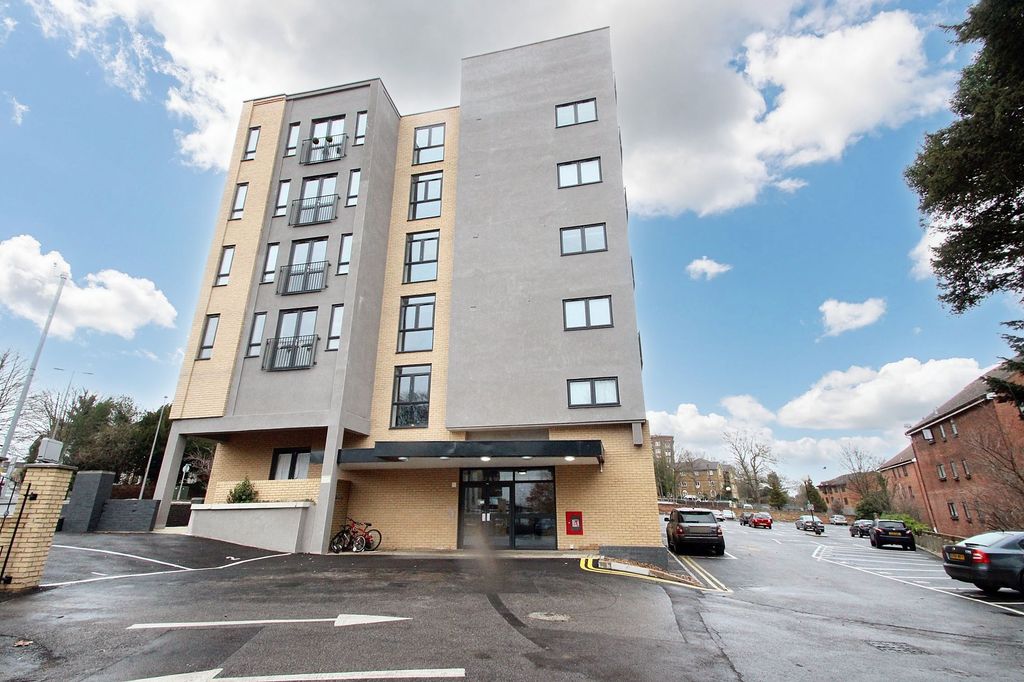 Property photo 1 of 5