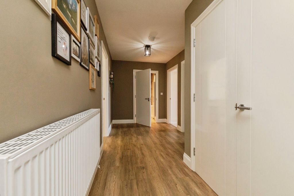 Additional image 8 of 2 bed flat for saleCaptains Garden, Bristol BS16