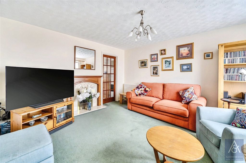 Property photo 3 of 20 Picture No. 25