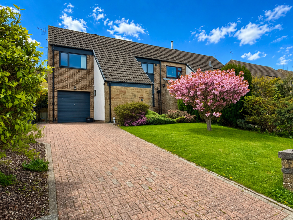 Property photo 1 of 30