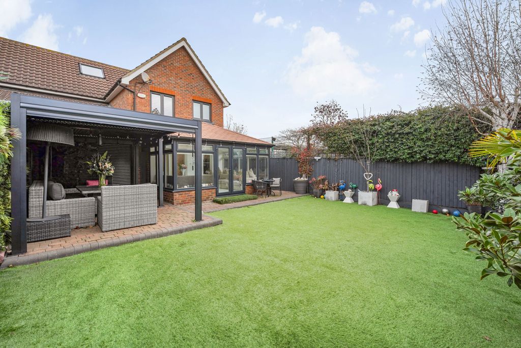 Property photo 3 of 20 Picture No. 03