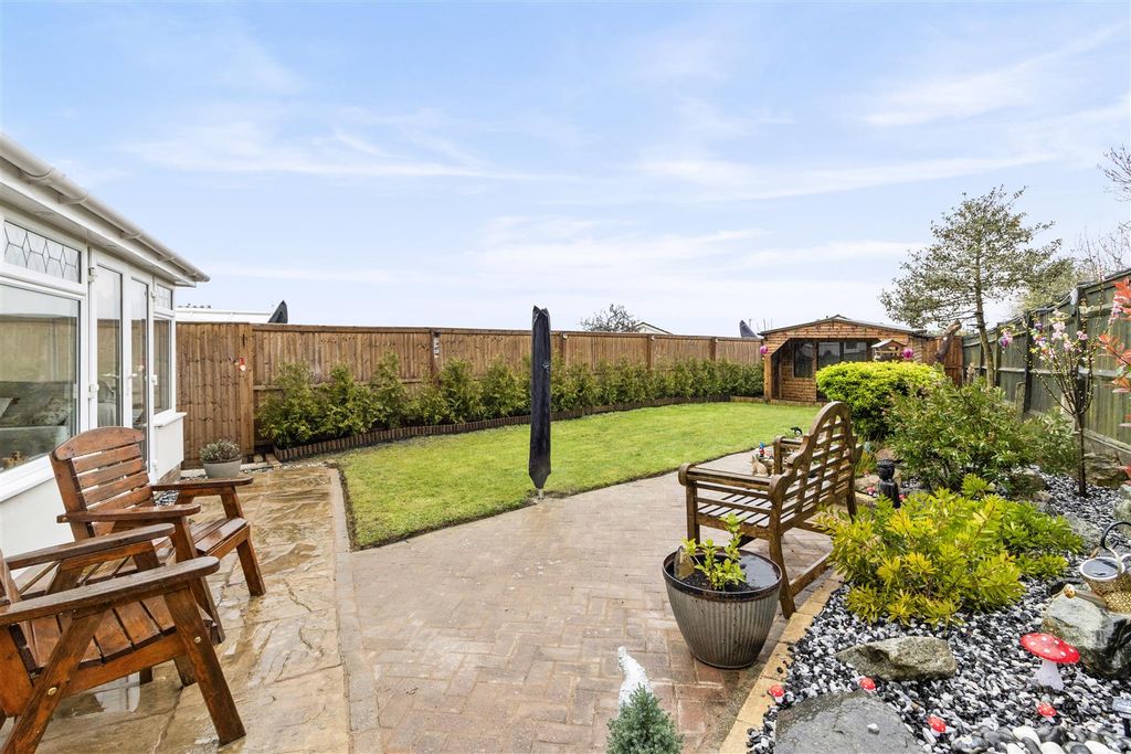 Property photo 2 of 26 Rear Garden