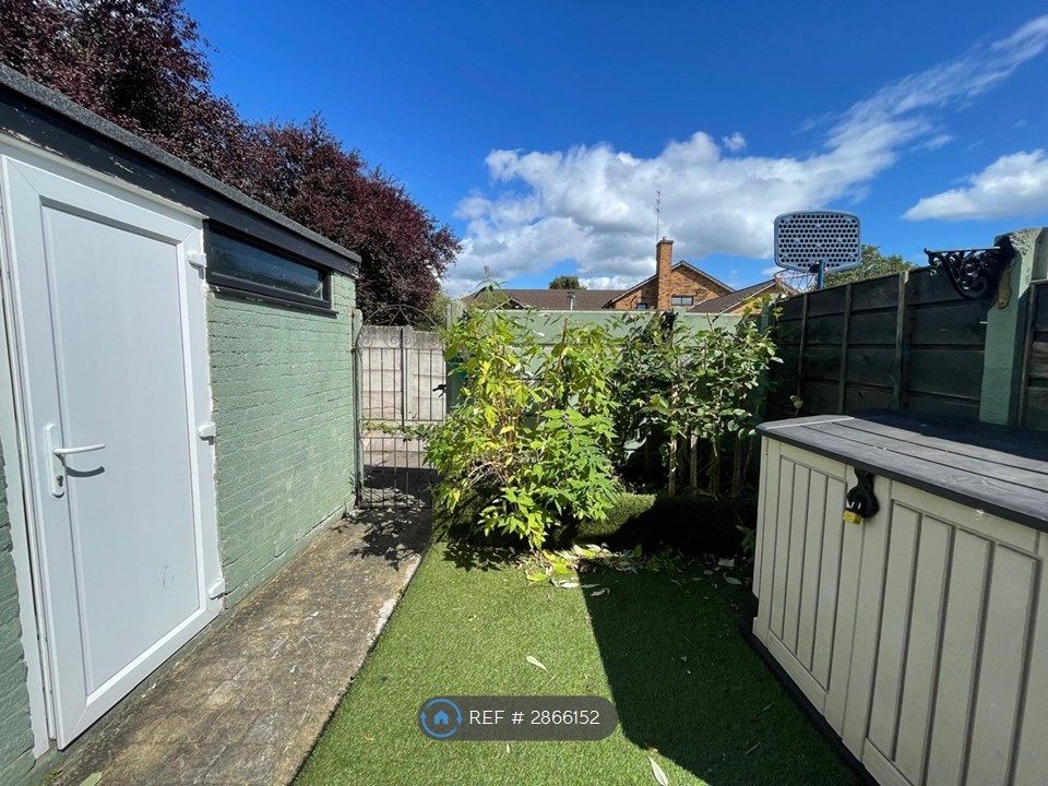 Property photo 2 of 19