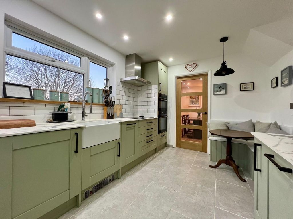 Property photo 2 of 17 12.Jpg