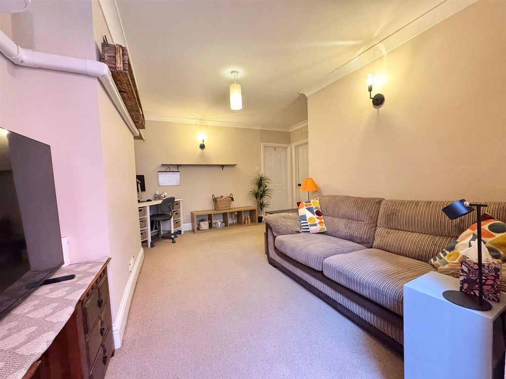 Additional image 5 of 2 bed flat for saleWest Exe South, Tiverton EX16
