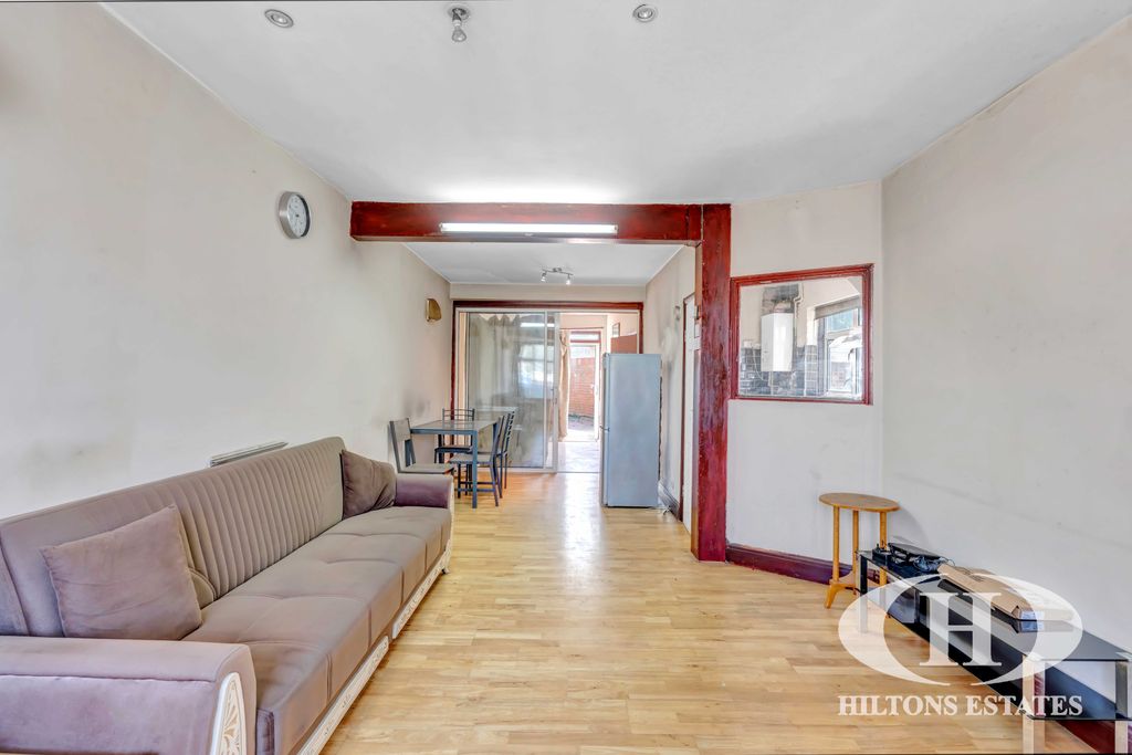 Property photo 2 of 16