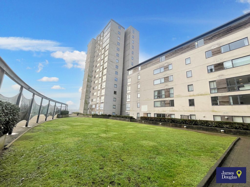 Property photo 1 of 16 Blockview