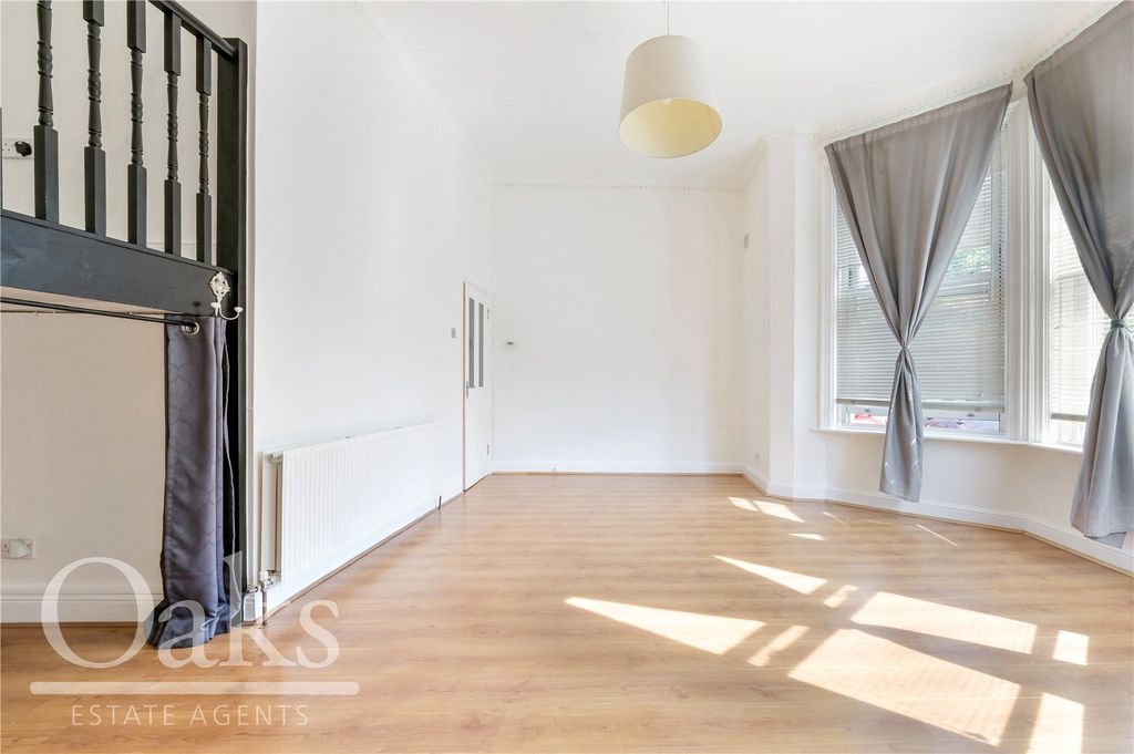Property photo 2 of 8 Picture No. 03