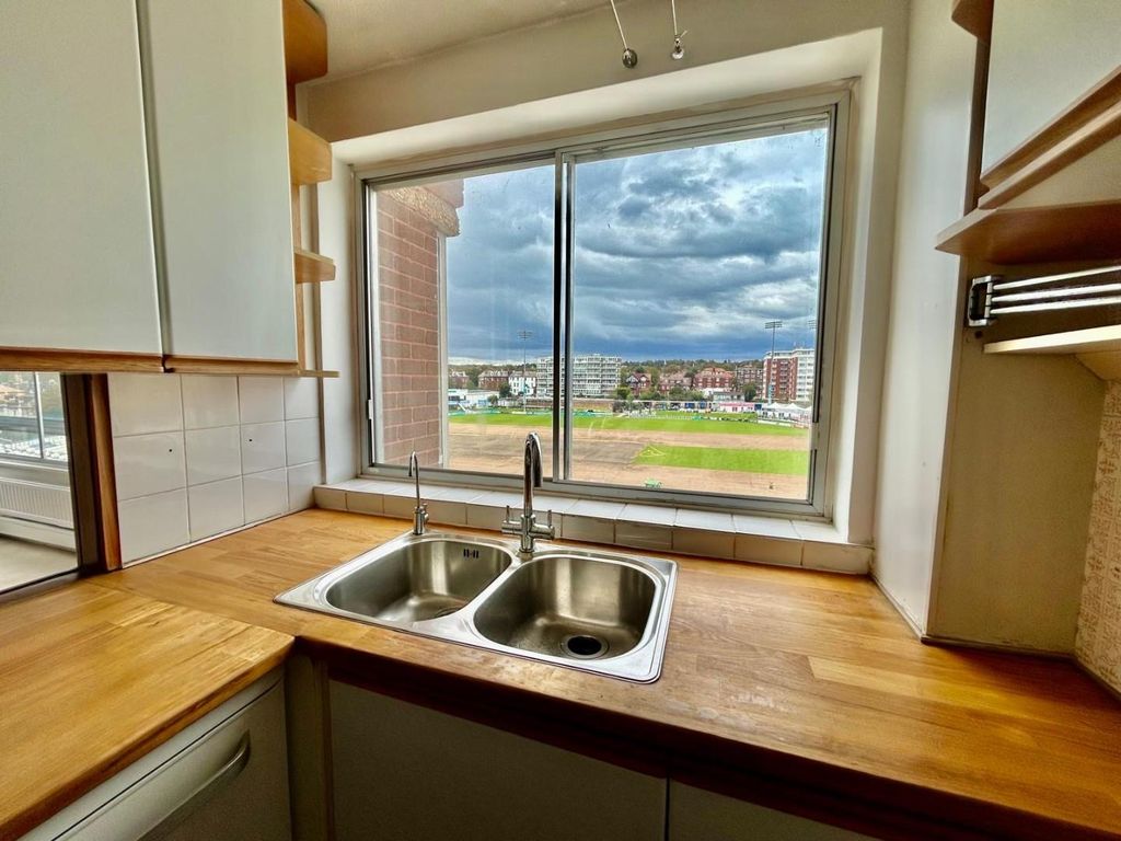 Property photo 3 of 13 Be405145-0c29-4810-Bdc4-2Eb0A200Bcb0.Jpeg