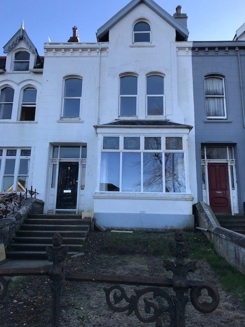 Property photo 1 of 4