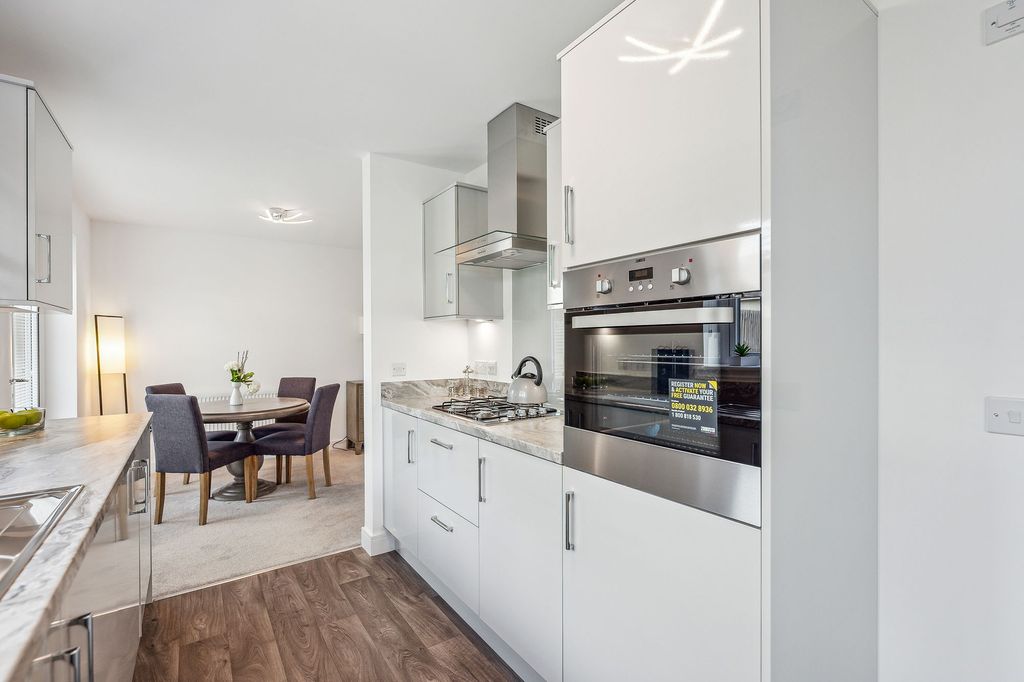 3 bed detached house for saleDrovers Gate, Crieff PH7 photo 4