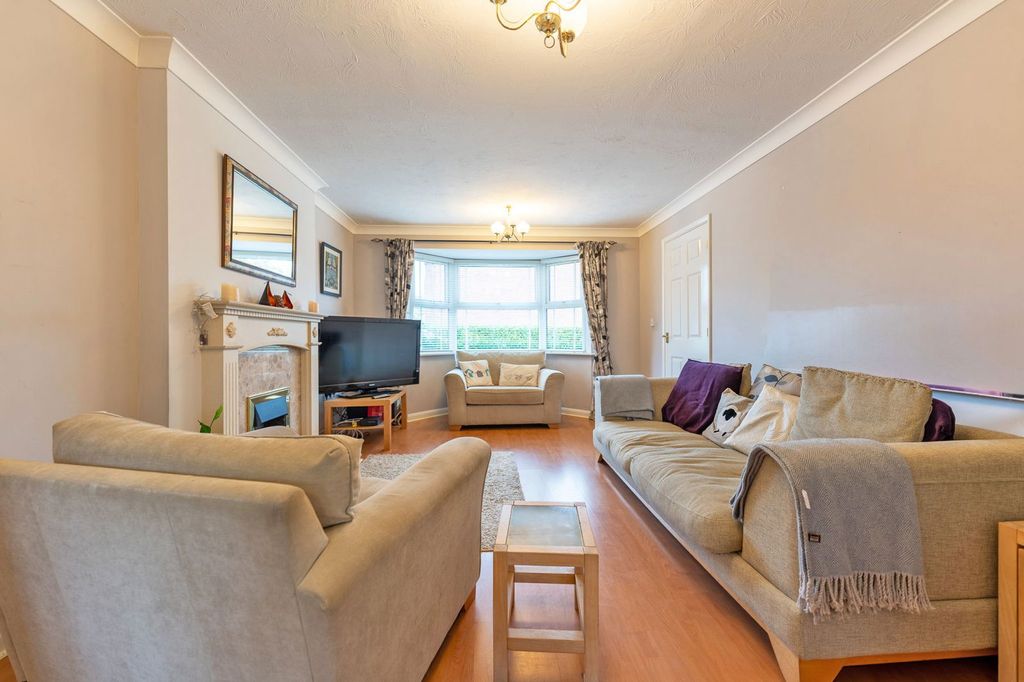 Property photo 3 of 19