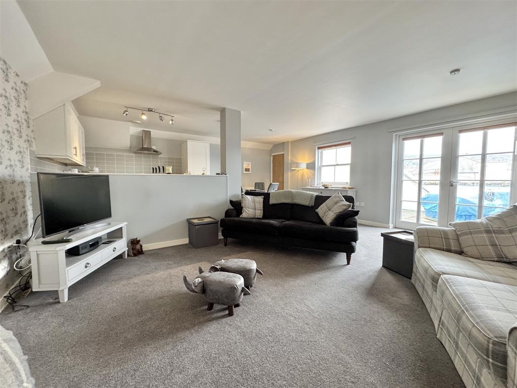 Property photo 3 of 19 Img_1743.Jpeg