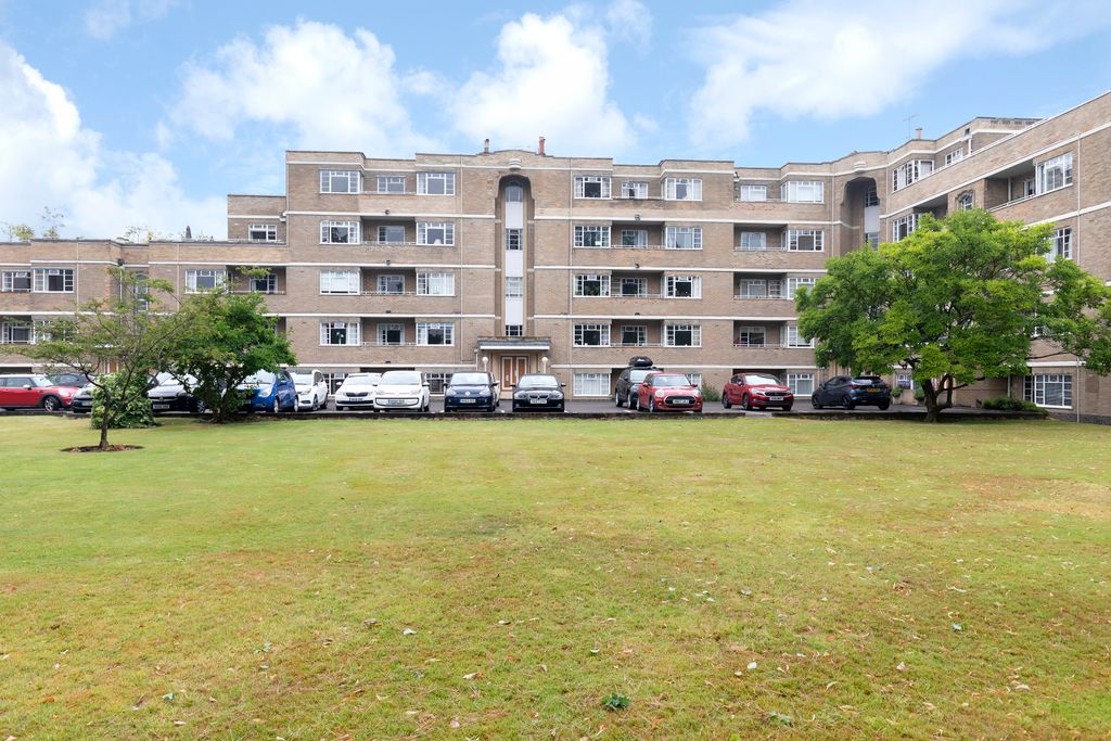 Property photo 2 of 12