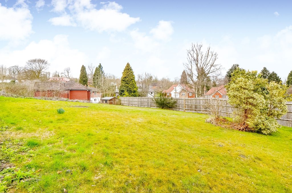 Property photo 2 of 12