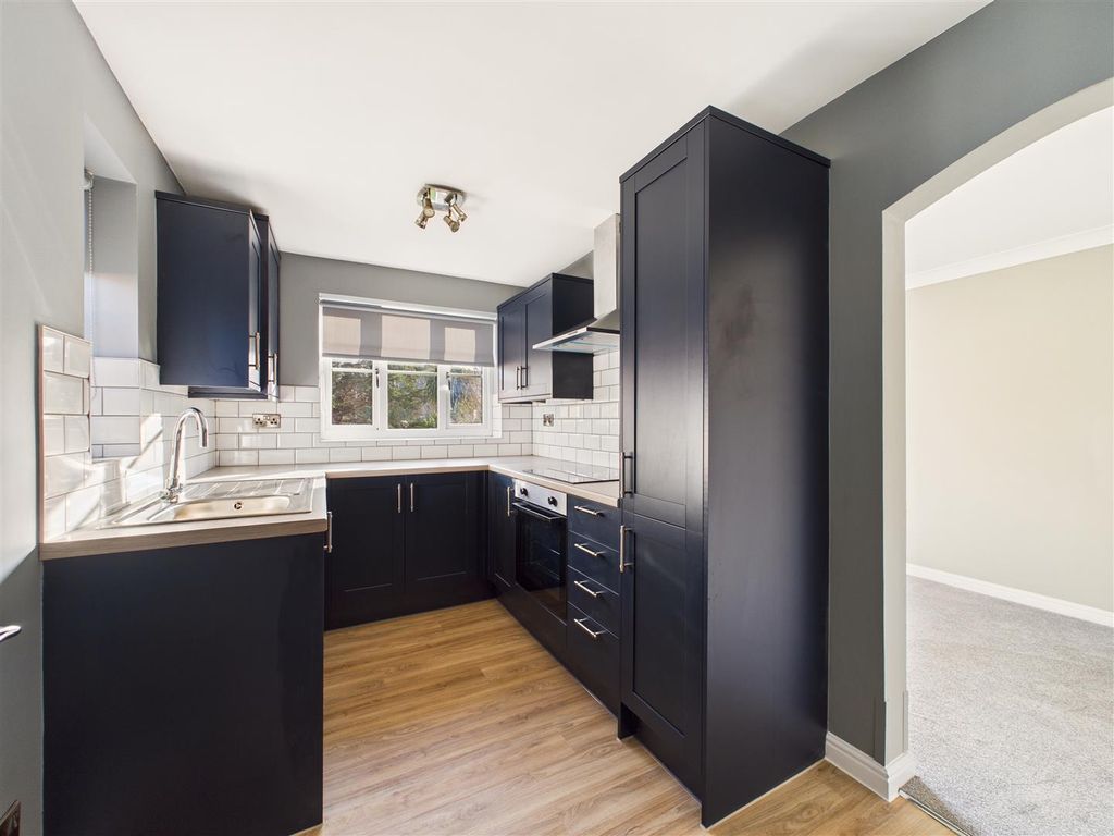 Property photo 2 of 15 Cam03303G0-Pr0289-Still003.Jpg