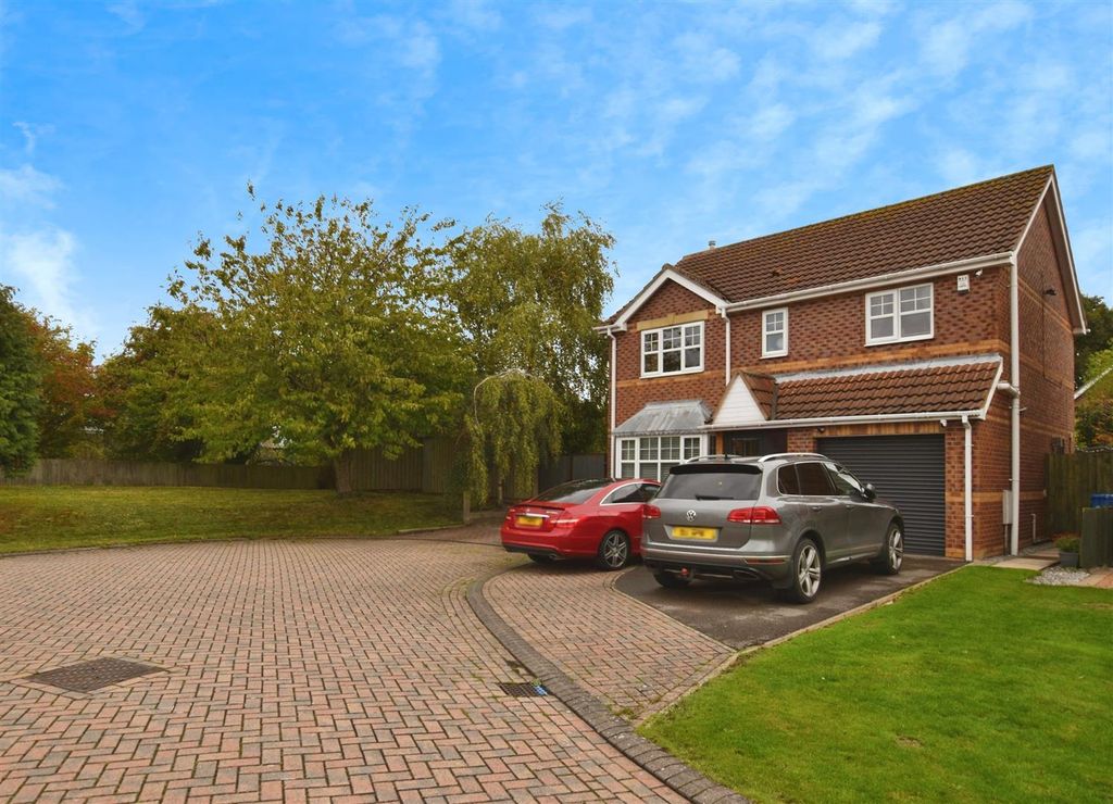 Property photo 1 of 28 25848915-Front 20A.Jpg