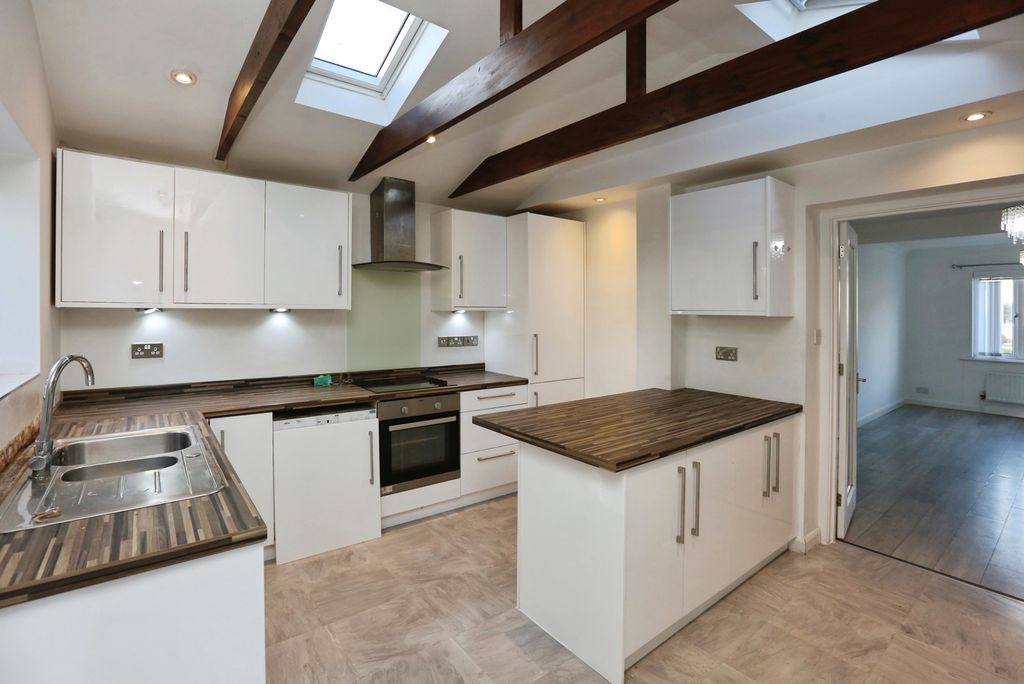 Property photo 2 of 13 Pbox-Img.Jpg