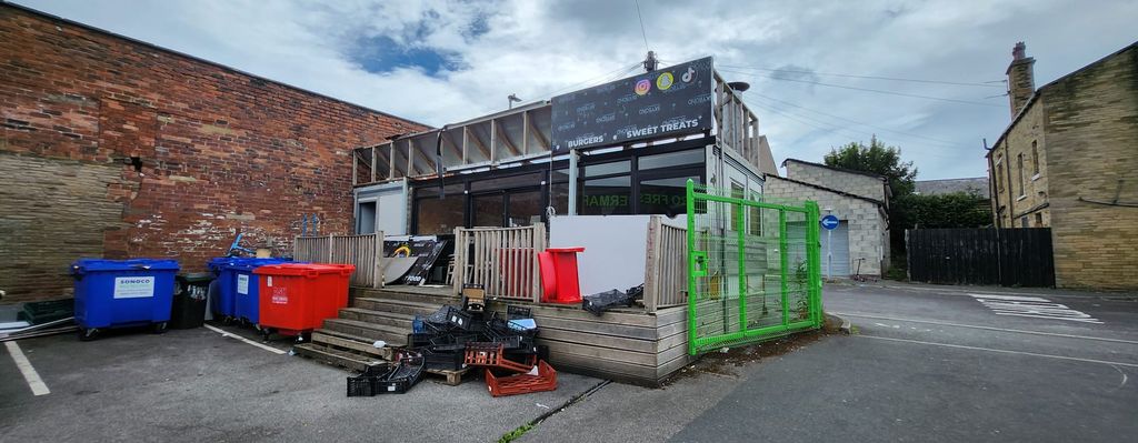 Property photo 1 of 9