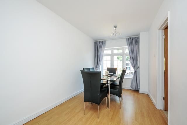 Property photo 1 of 10 Dining Room
