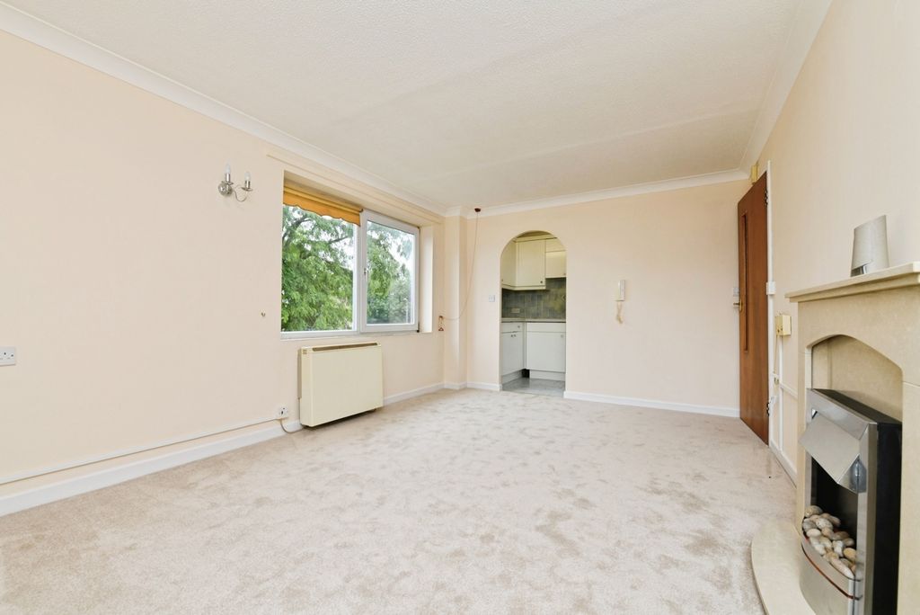 Property photo 3 of 15 Internal