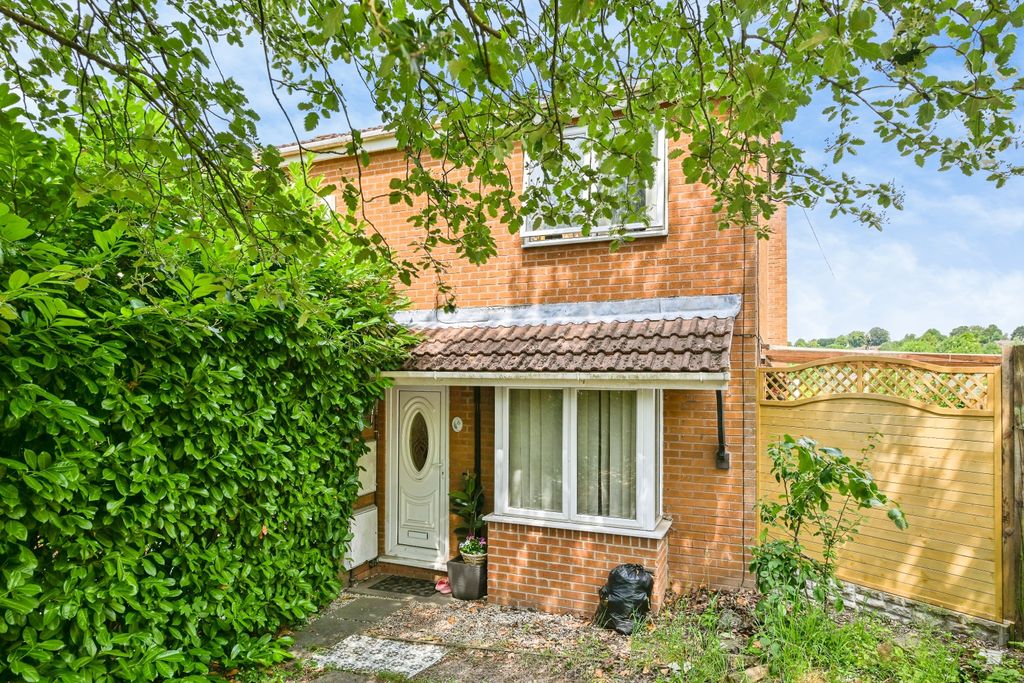 Property photo 1 of 14 Front