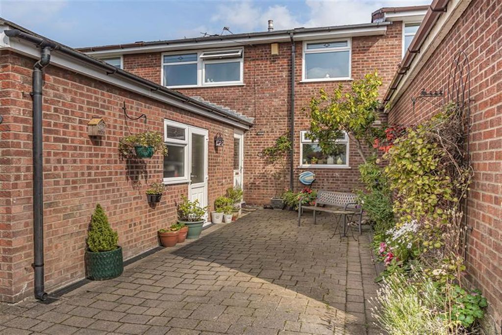 Property photo 1 of 25 (Main)