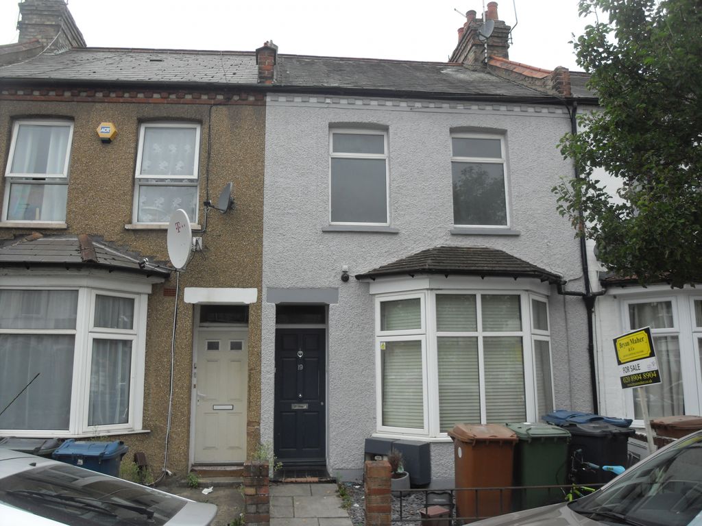 Property photo 1 of 7 One Bedroom Maisonette For Rent