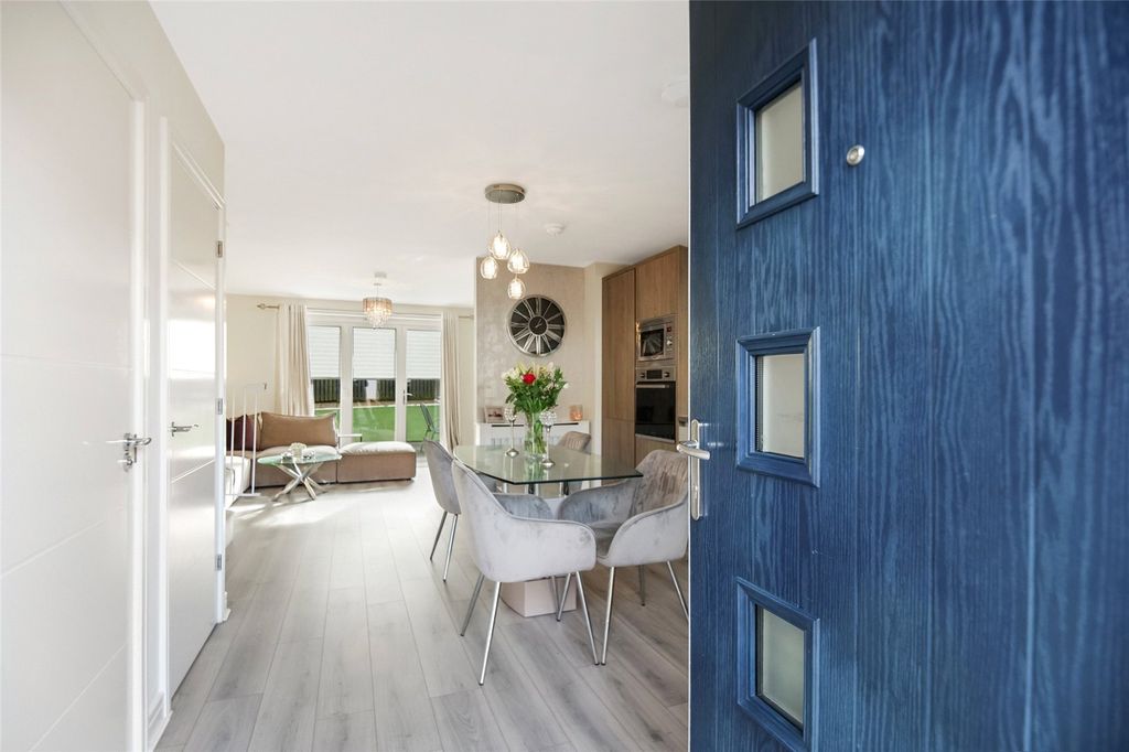 Property photo 2 of 23 Picture No. 02