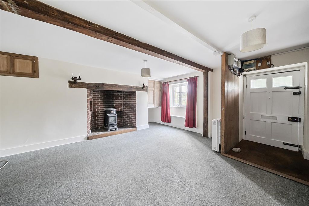 Property photo 2 of 17 Sitting Room