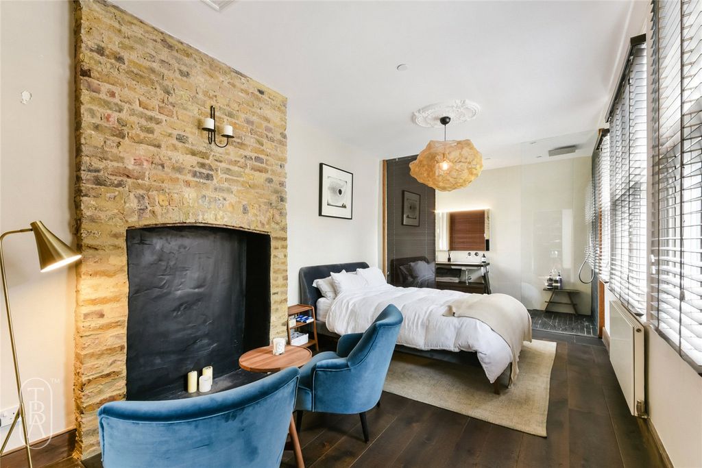 Property photo 3 of 13 Picture No. 02