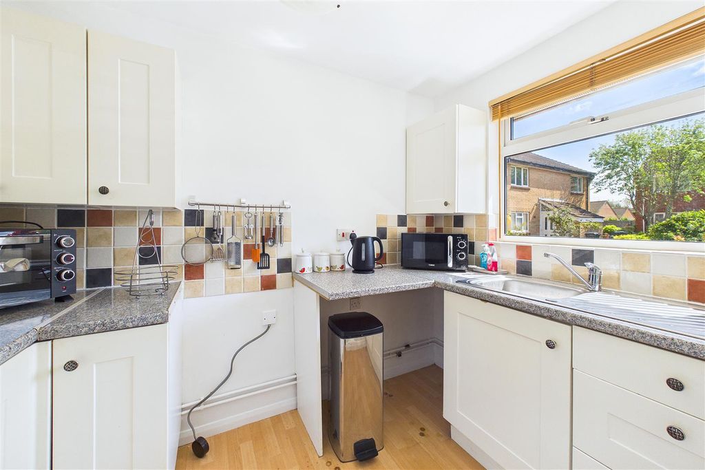 Property photo 3 of 13