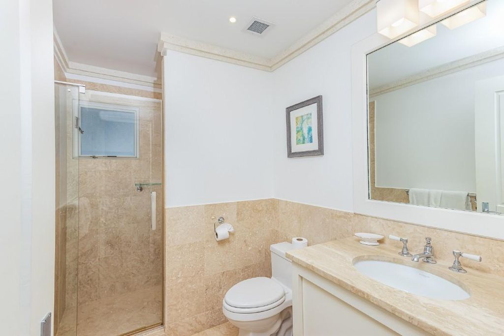 Property photo 2 of 25