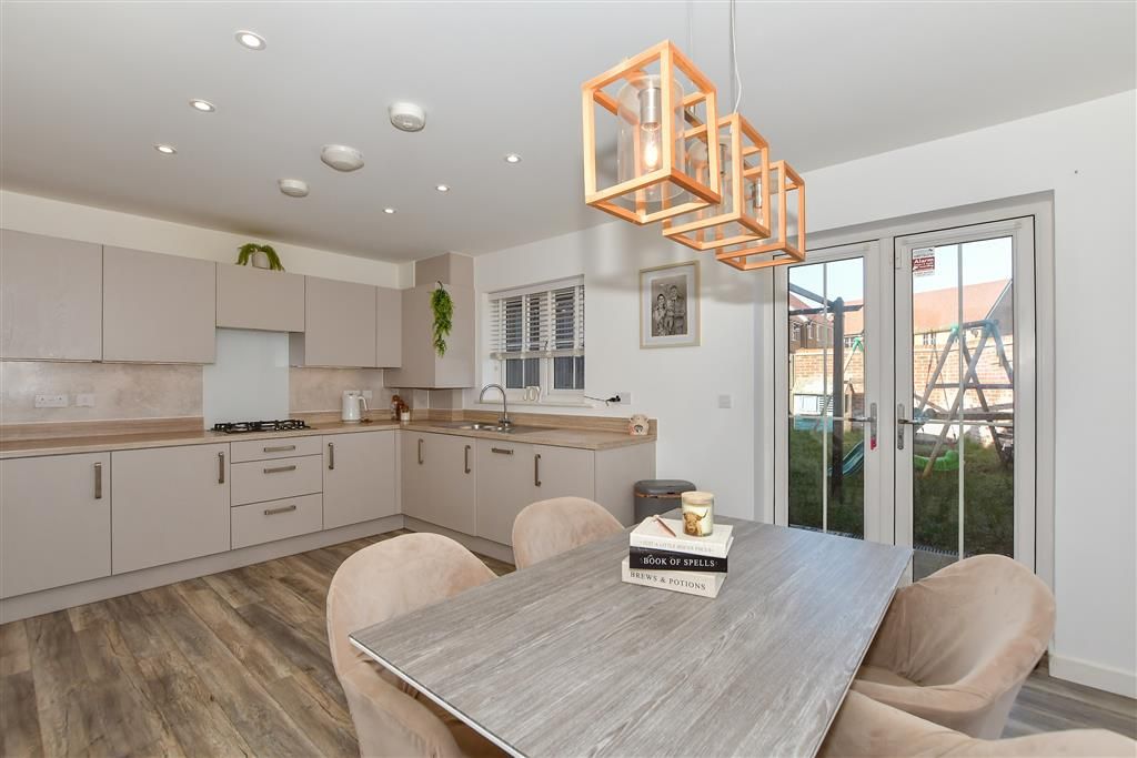 Property photo 1 of 11 Kitchen/Diner