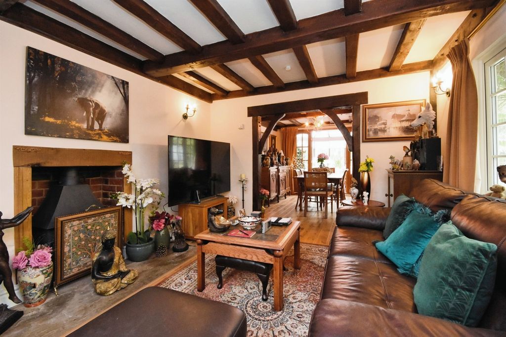Property photo 3 of 18