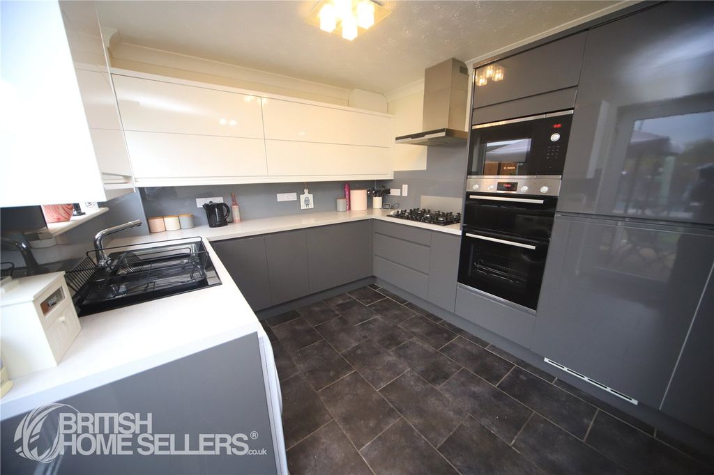 Property photo 3 of 19 Picture No. 13