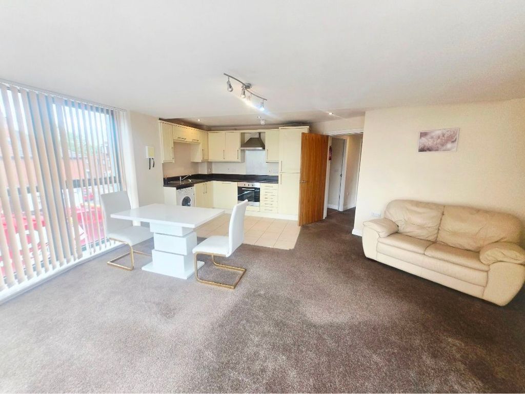 Property photo 2 of 14