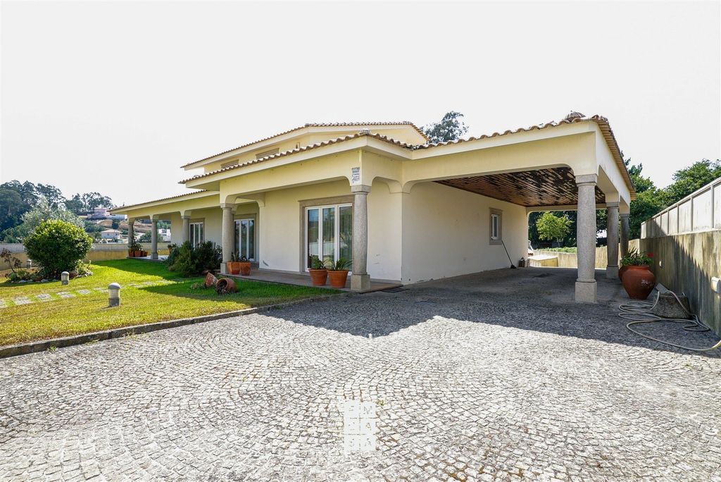 Property photo 1 of 79 Detached T3 House For Sale In São Roque, Oliveira De Azeméis